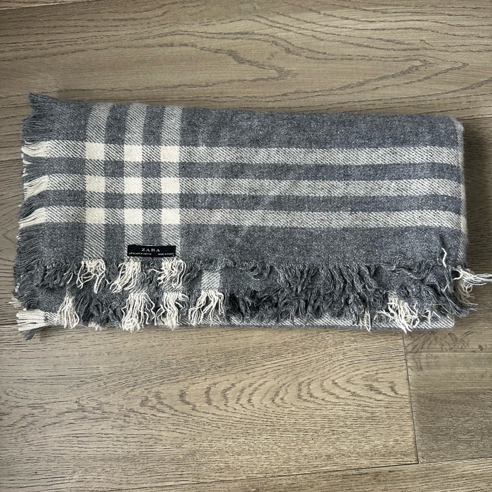 Burberry Gray and White Checkered Scarf